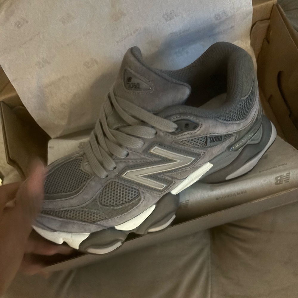 New balance 9060